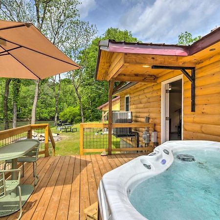 Cozy Cabin On Tuckasegee River - Near Bryson City Exteriör bild
